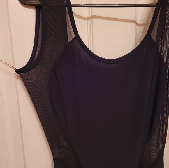 Hottie Floor-Sweeping Backless Dress - Picture 9 of 12